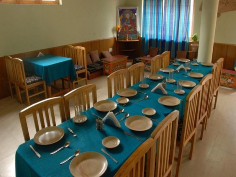 Hotel Jorchung Λεχ Εξωτερικό φωτογραφία