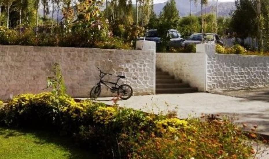 Hotel Jorchung Λεχ Εξωτερικό φωτογραφία